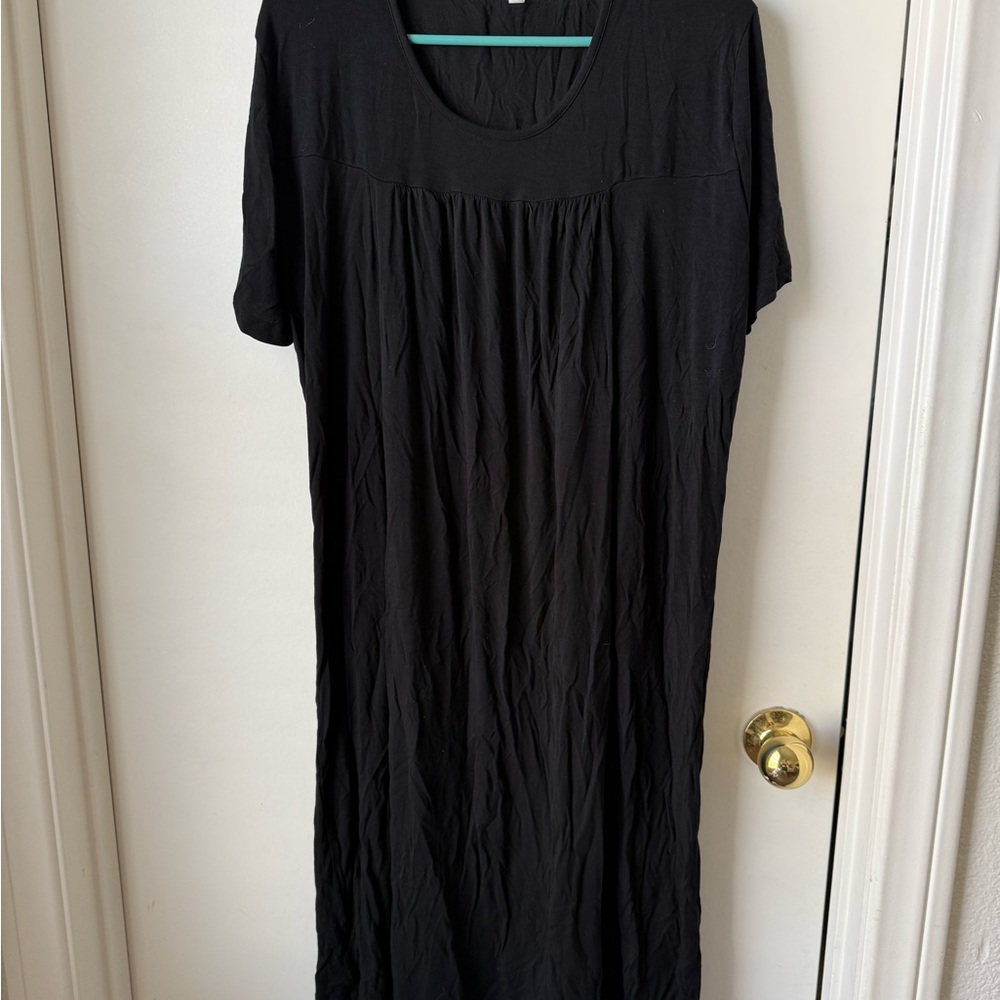 Black Short Sleeve Maternity Dress